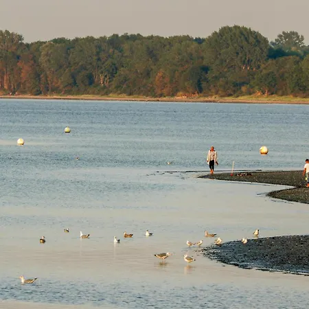 Schatzkiste 1 - Dorf 4 Сasa de vacaciones *